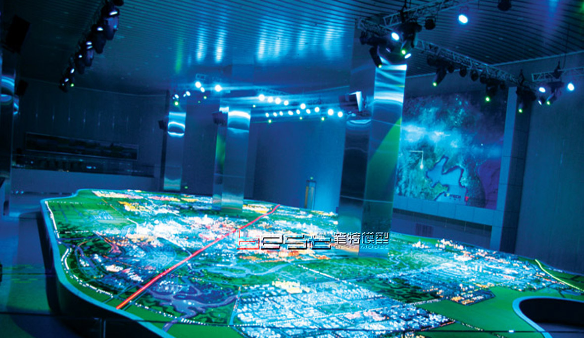 <a href='#link'></a>