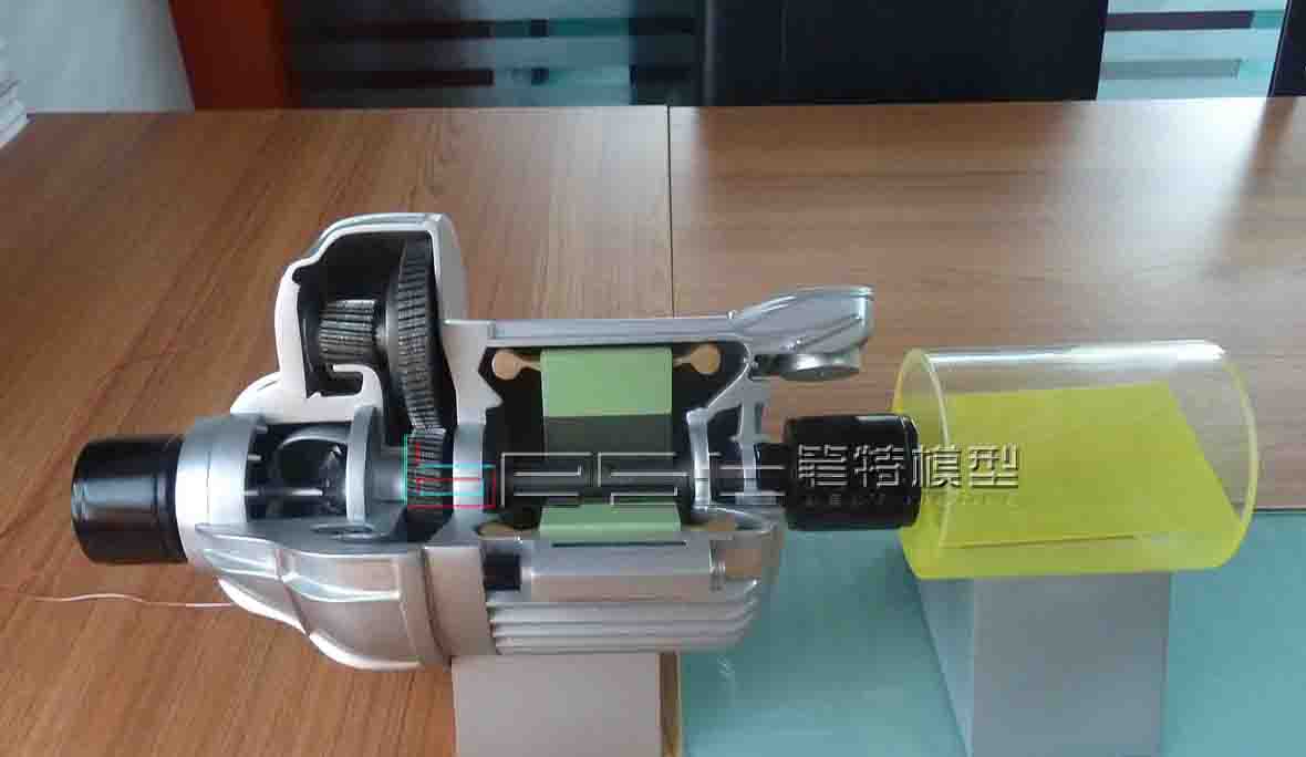 <a href='#link'></a>